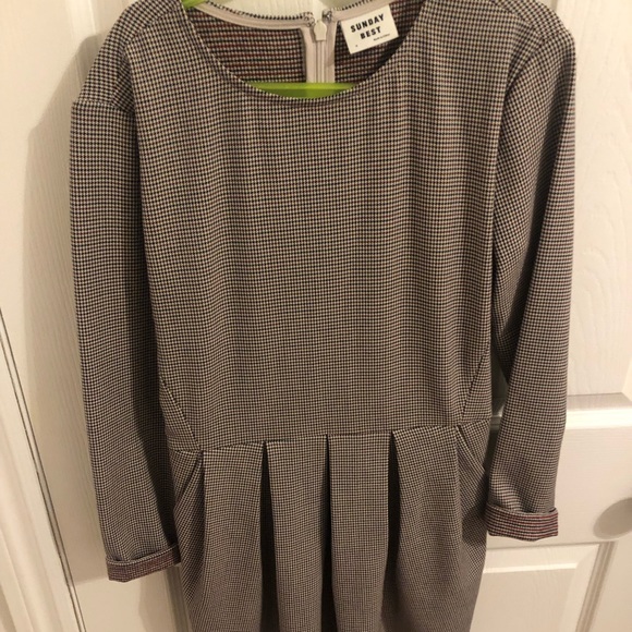 Robe ARITZIA - Picture 1 of 3